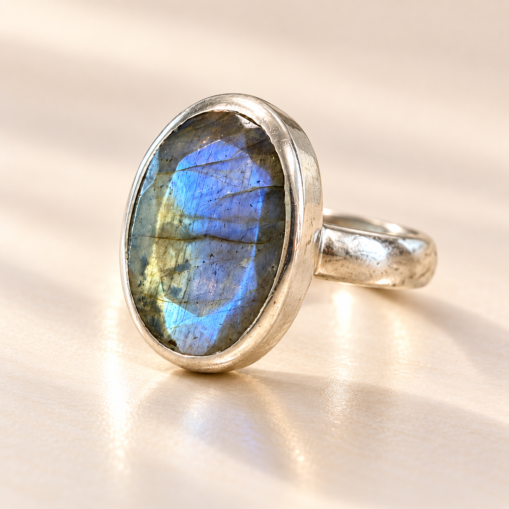 Three-quarter view of labradorite blue flash